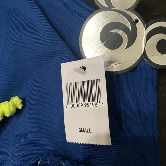 Authentic Disney activewear. - Picture 3 of 4